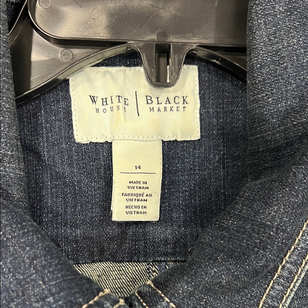 Levi's Women's Dark Blue Jean Jacket - Picture 2 of 7